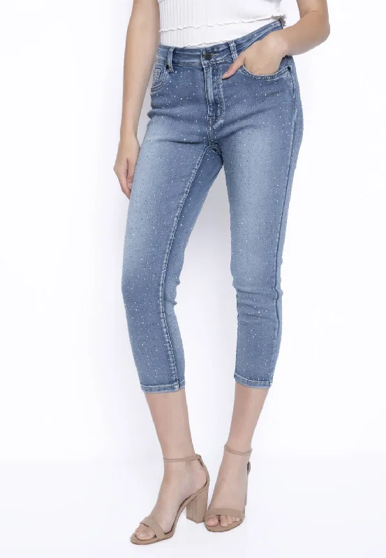 Bling Capri Jean In Light Denim