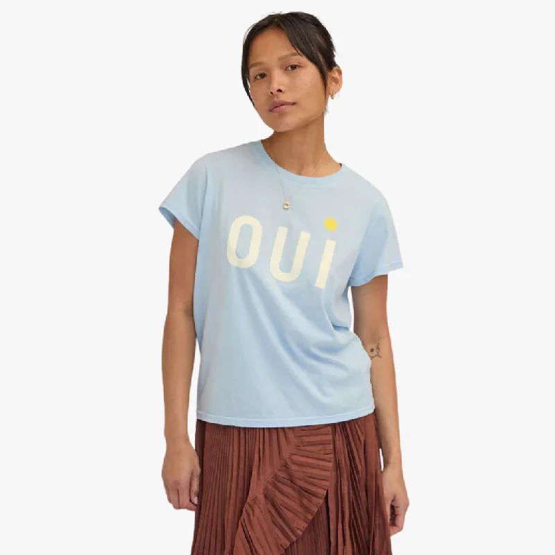 "Oui" Classic Tee (Light Blue)