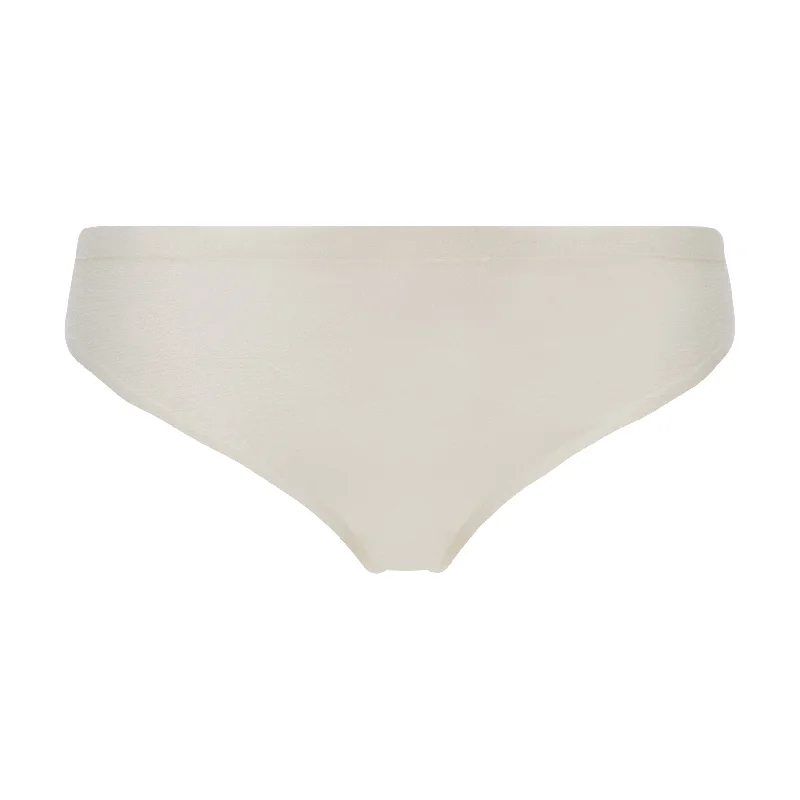 Chantelle Softstretch String Ivory