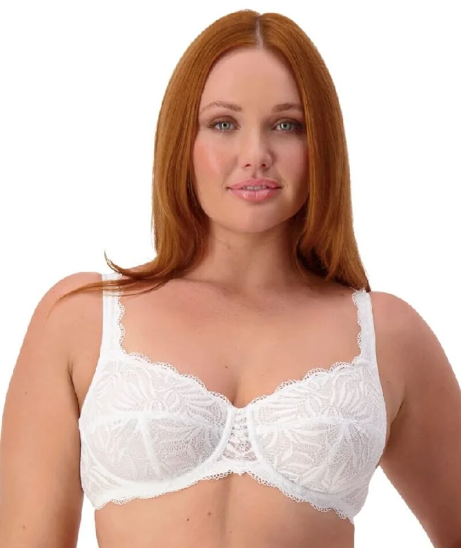 Triumph Essential Lace Balconette Bra - White