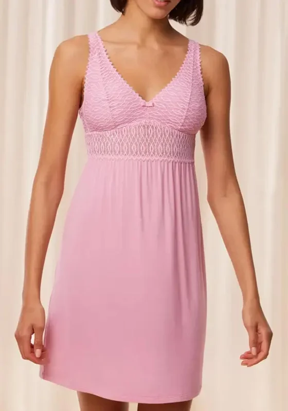 Triumph Aura Spotlight Nightdress, Pink